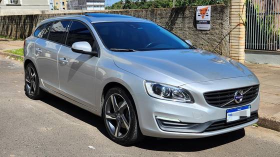 VOLVO V60 2.0 T5 KINETIC TURBO GASOLINA 4P AUTOMÁTICO